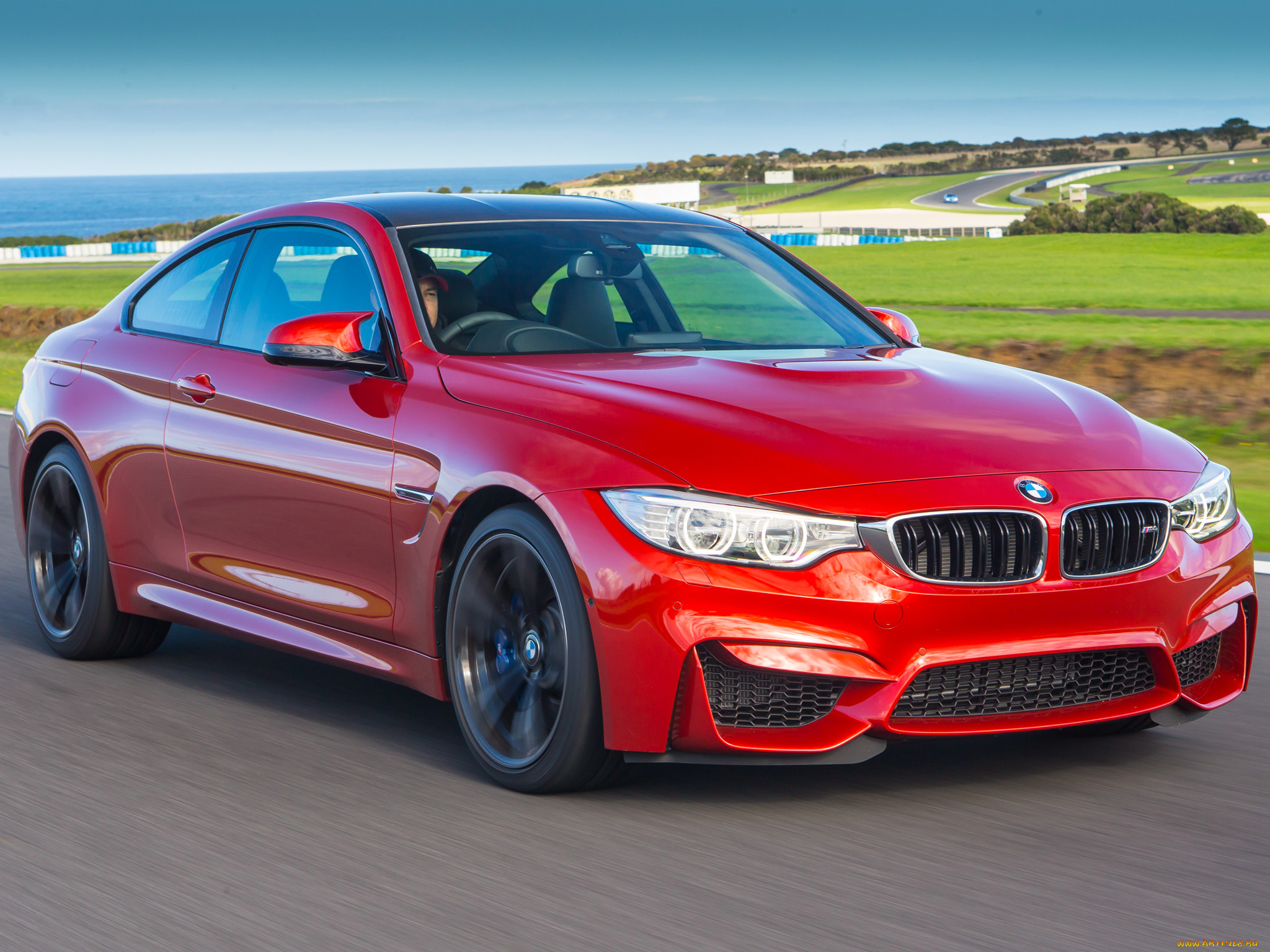 Bmw 2014. BMW m4 f82 Coupe 2014. БМВ м4 красная. BMW m4 Coupe f82 2014 Red. БМВ м4 купе красная.